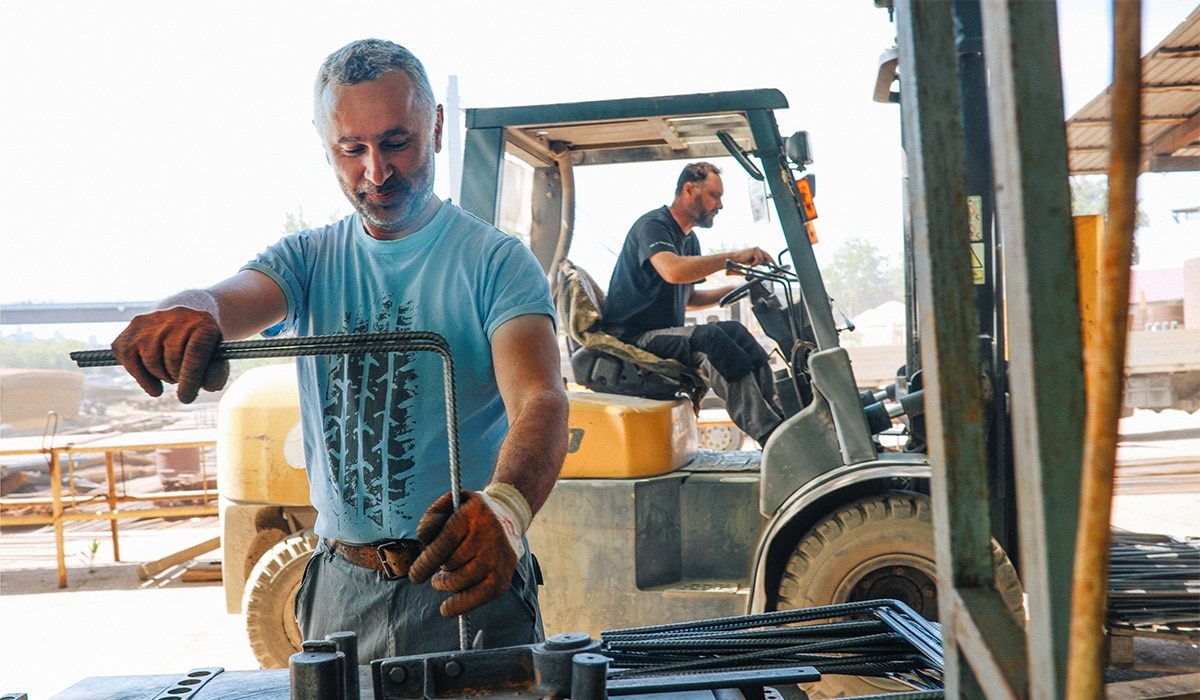construction-workers-01 construction-workers-01